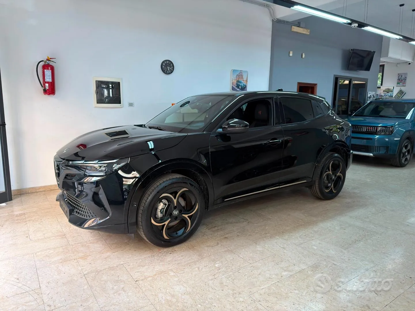 Alfa Romeo Junior 2025 photo 3