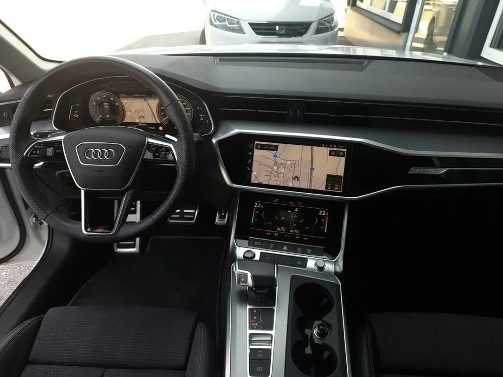 Audi A6 2023 photo 3