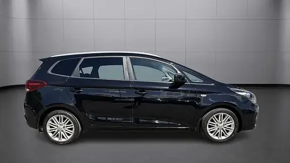 Kia Carens 2017 photo 2