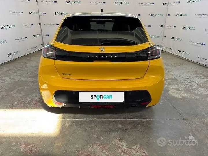 Peugeot 208 2023 photo 4