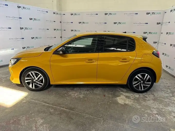 Peugeot 208 2023 photo 2