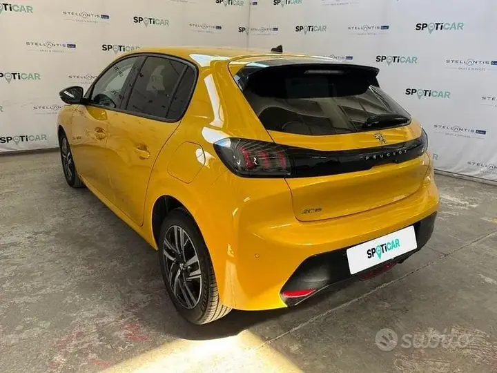 Peugeot 208 2023 photo 3