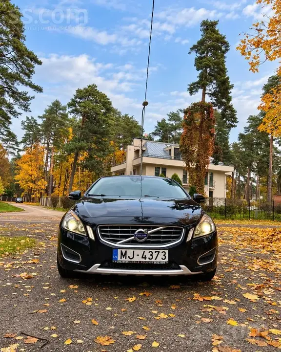 Volvo S60 2011 photo 2