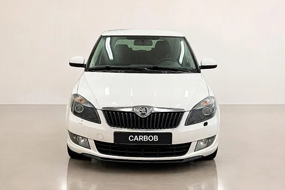 Skoda Fabia 2015 photo 2