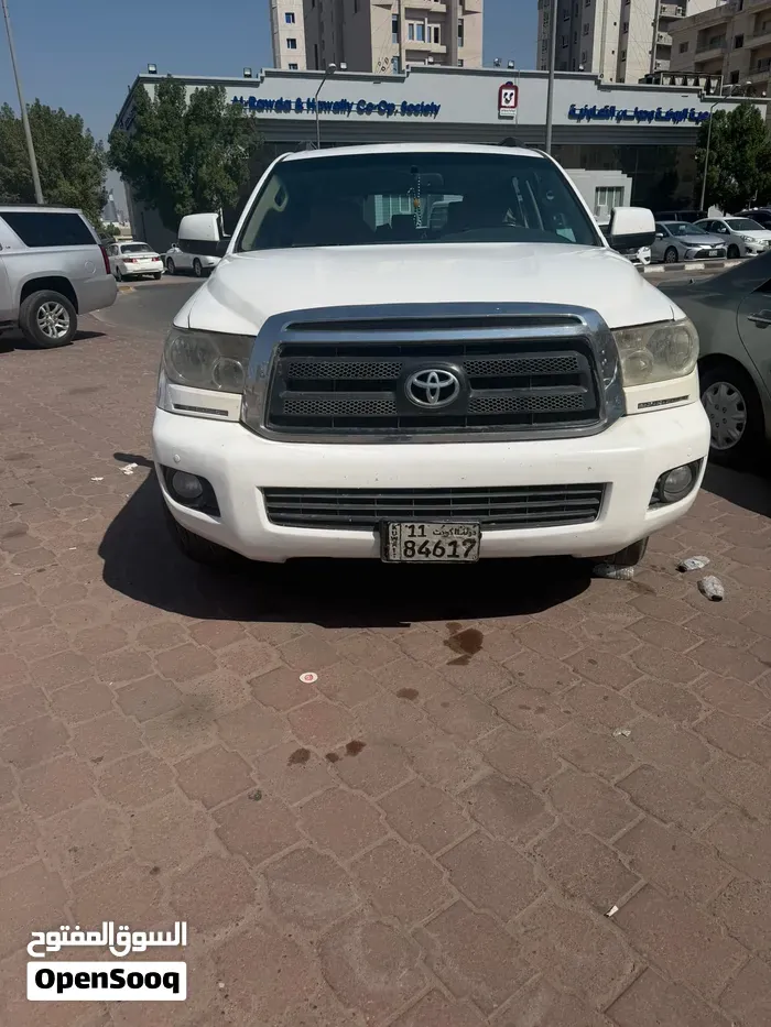 Toyota Sequoia 2014 photo 5
