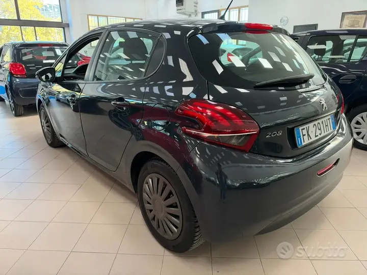 Peugeot 208 2017 photo 4