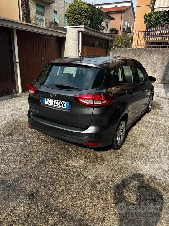 Ford C-Max 2016 photo 4