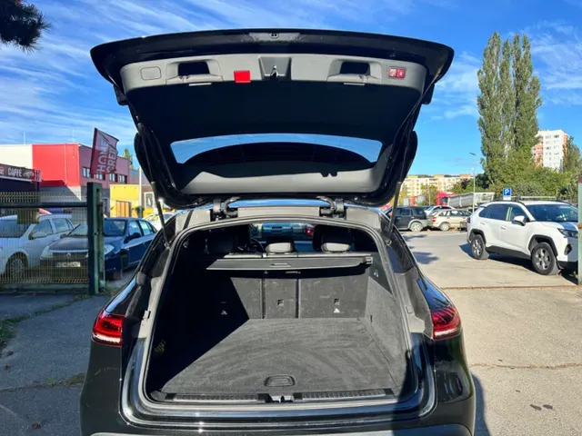 Mercedes-Benz Eqc 2021 photo 4
