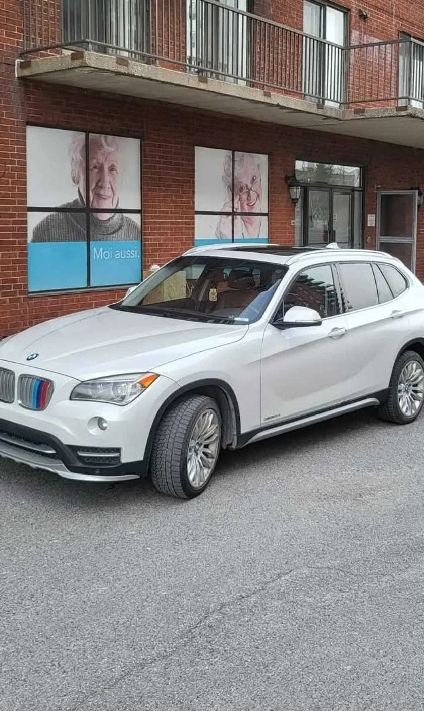 BMW X1 2015 photo 2
