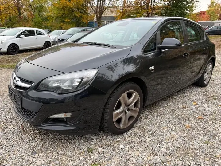 Opel Astra J