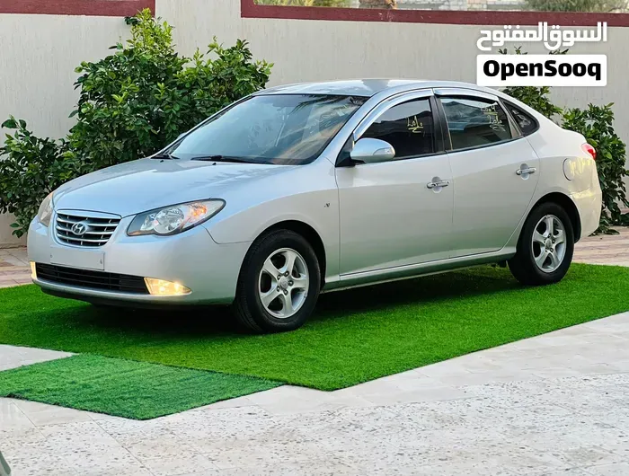 Hyundai Avante 2010 photo 4