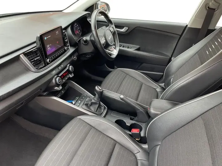Kia Rio 2021 photo 2