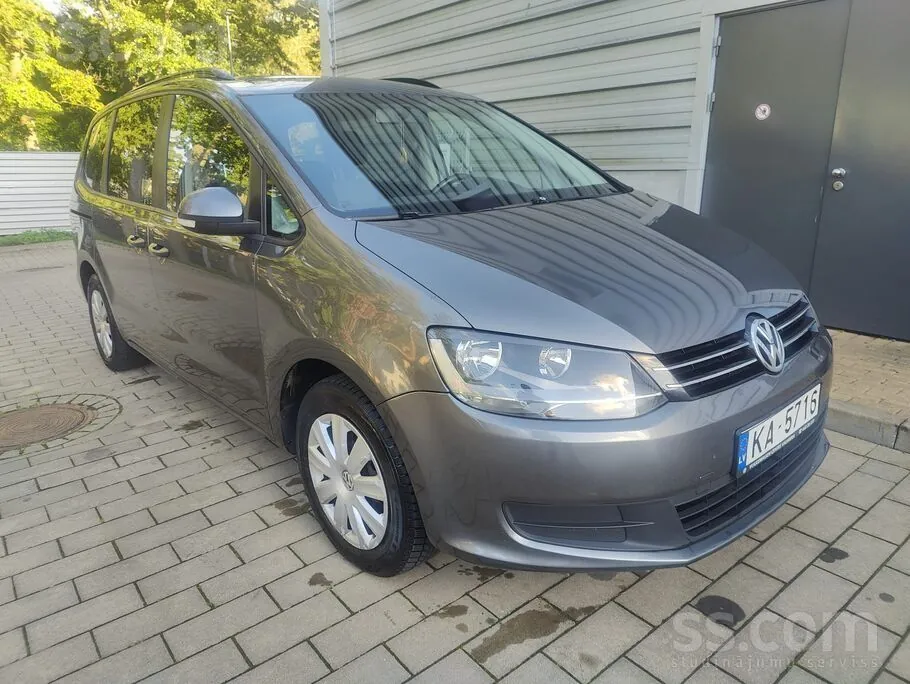 Volkswagen Sharan 2011 photo 2