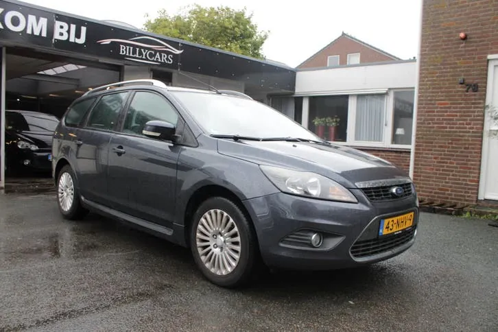 Ford Focus 2010 photo 3