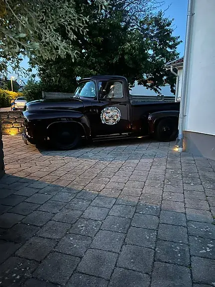 Ford F-100