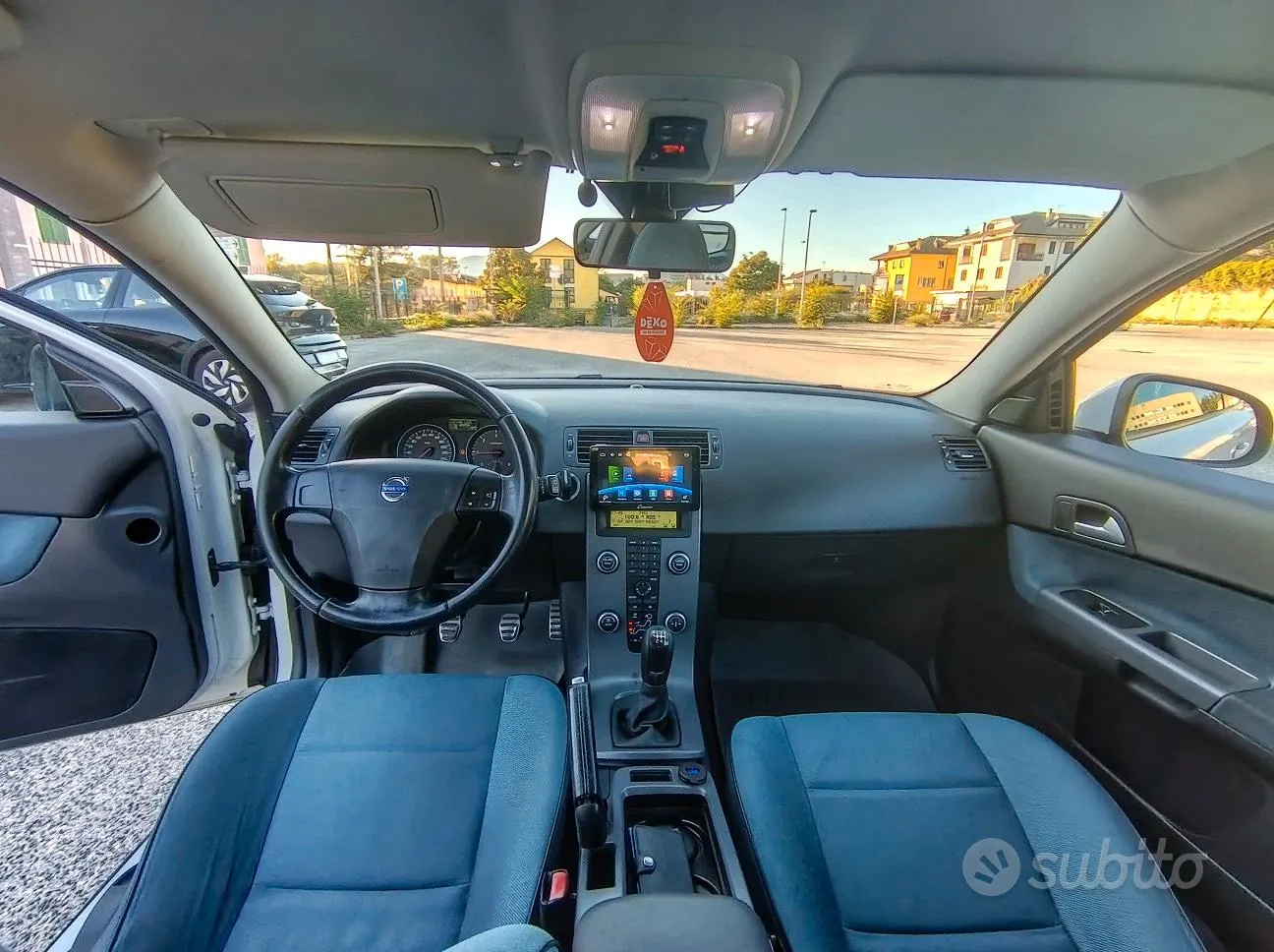 Volvo C30 2013 photo 2