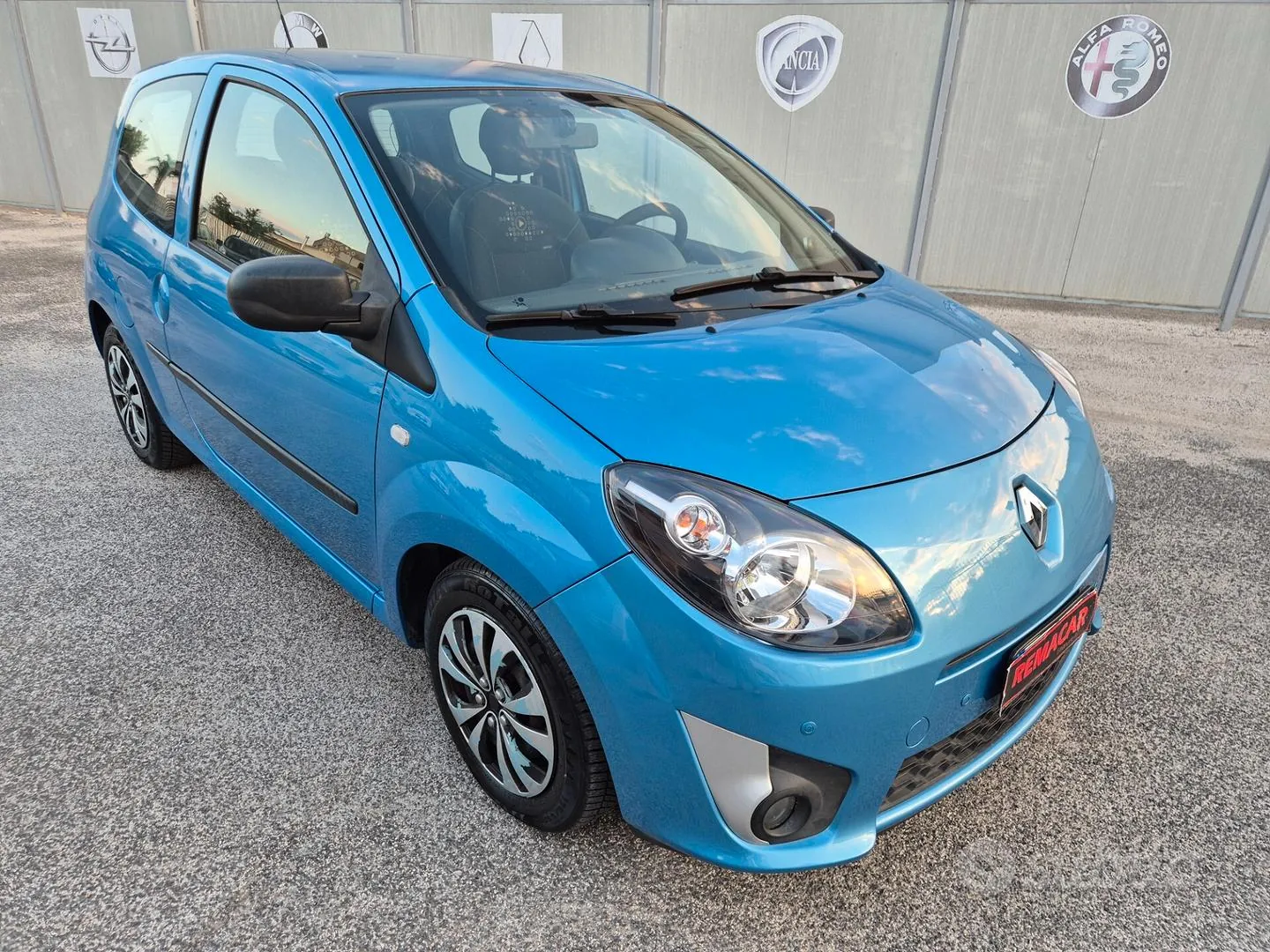 Renault Twingo 2011 photo 2