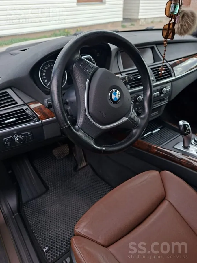 BMW X5 2012 photo 5