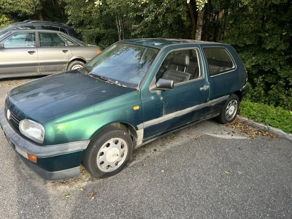 Volkswagen Golf 1996 photo 2