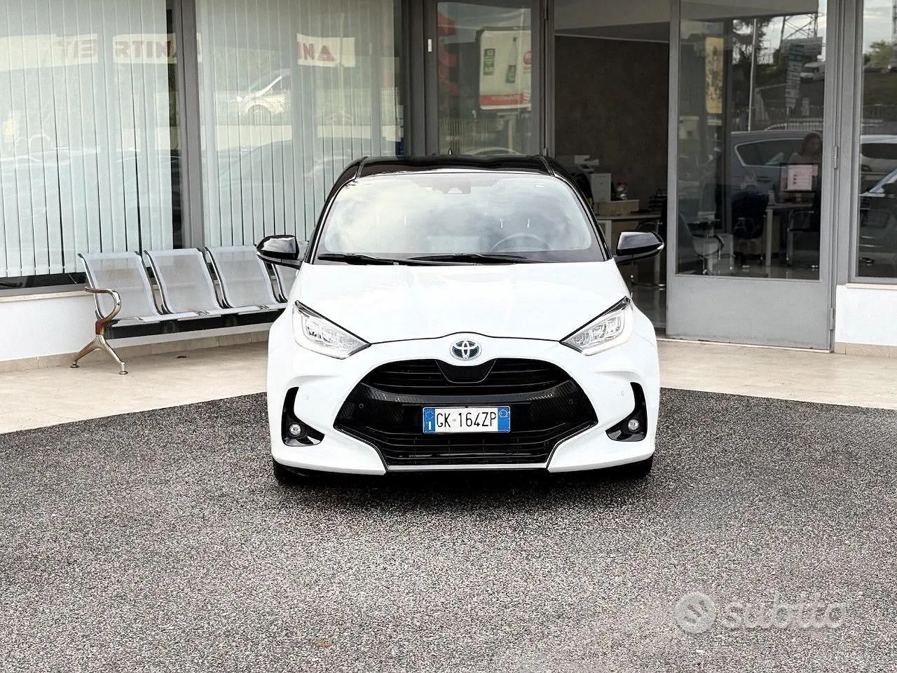 Toyota Yaris 2022 photo 2