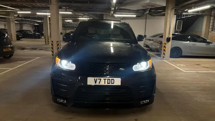 Land Rover Range Rover Sport 2013 photo 2