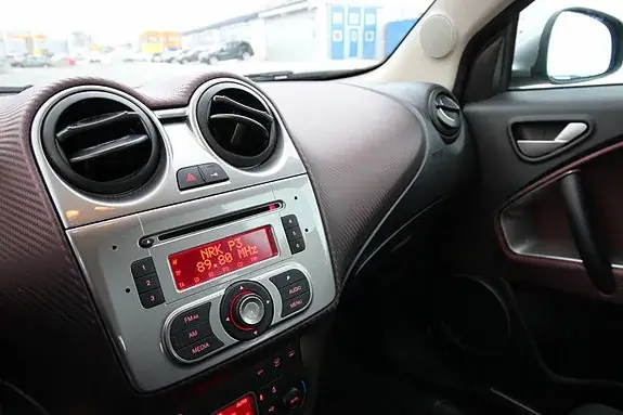 Alfa Romeo Mito 2013 photo 5