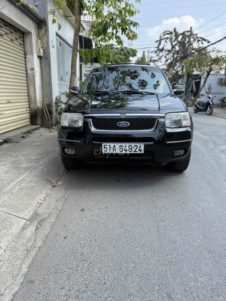 Ford Escape 2005 photo 2