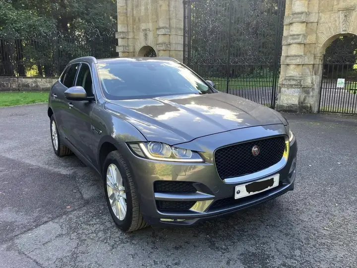 Jaguar F-Pace
