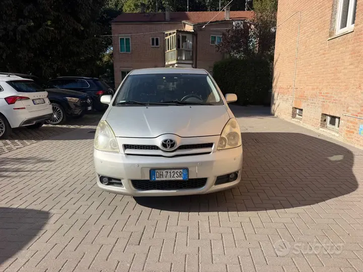 Toyota Corolla Verso 2007 photo 3