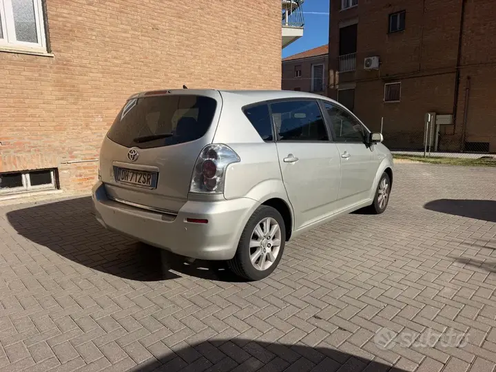 Toyota Corolla Verso 2007 photo 5