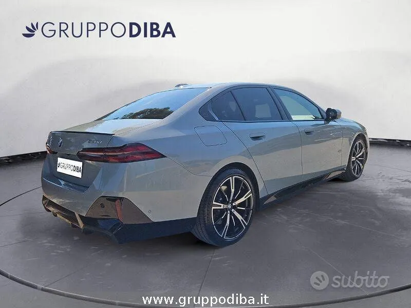 BMW 5 Series 2024 photo 5