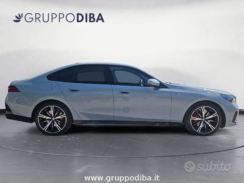 BMW 5 Series 2024 photo 4