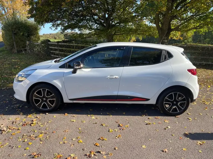 Renault Clio 2013 photo 4