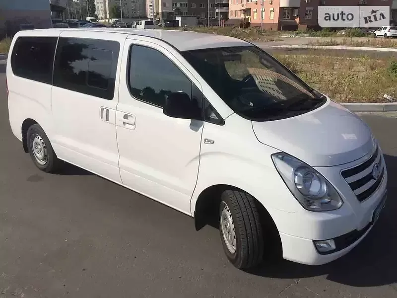 Hyundai H1 2016 photo 3