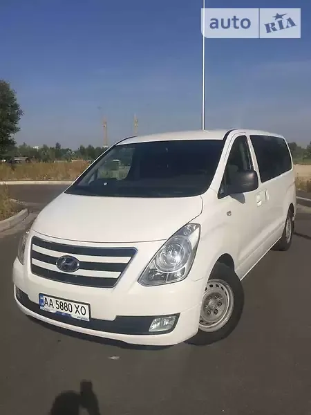 Hyundai H1 2016 photo 2