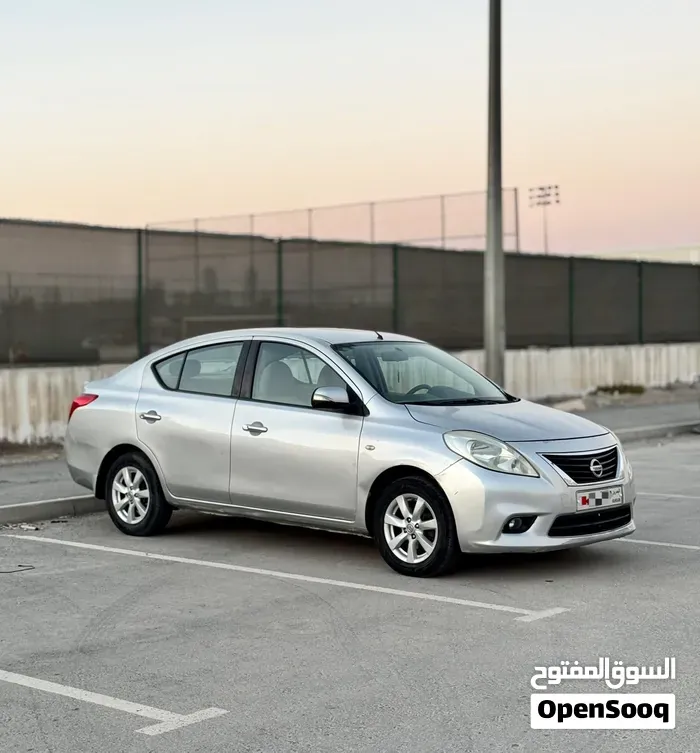 Nissan Sunny 2014 photo 3