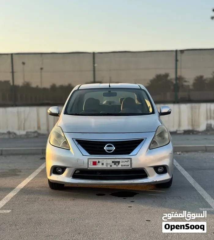 Nissan Sunny 2014 photo 2