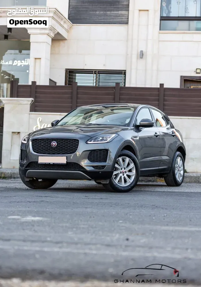 Jaguar E-Pace 2020 photo 4