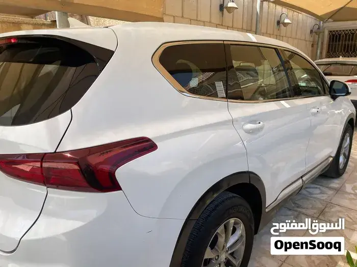 Hyundai Santa Fe 2019 photo 2