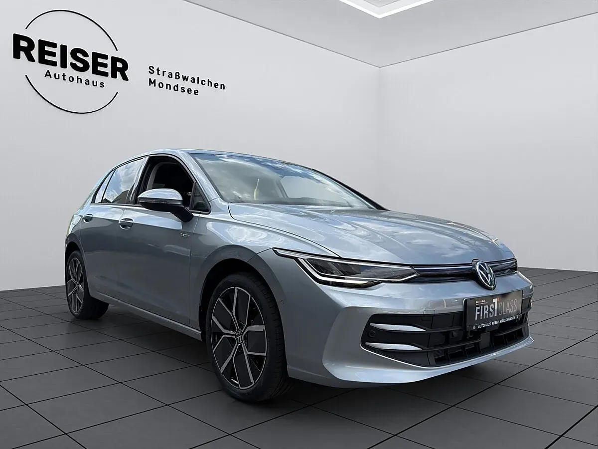 Volkswagen Golf 2026 photo 2