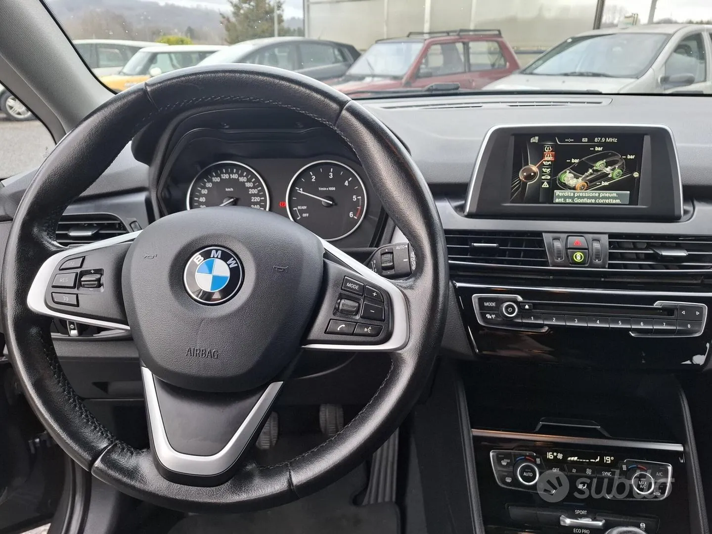 BMW 216D Active Tourer 2015 photo 3