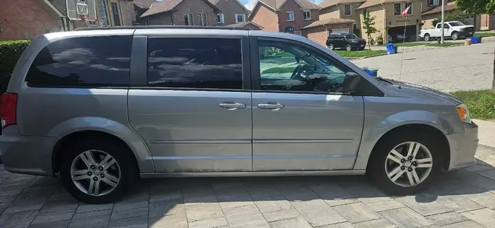 Dodge Grand Caravan 2014 photo 4