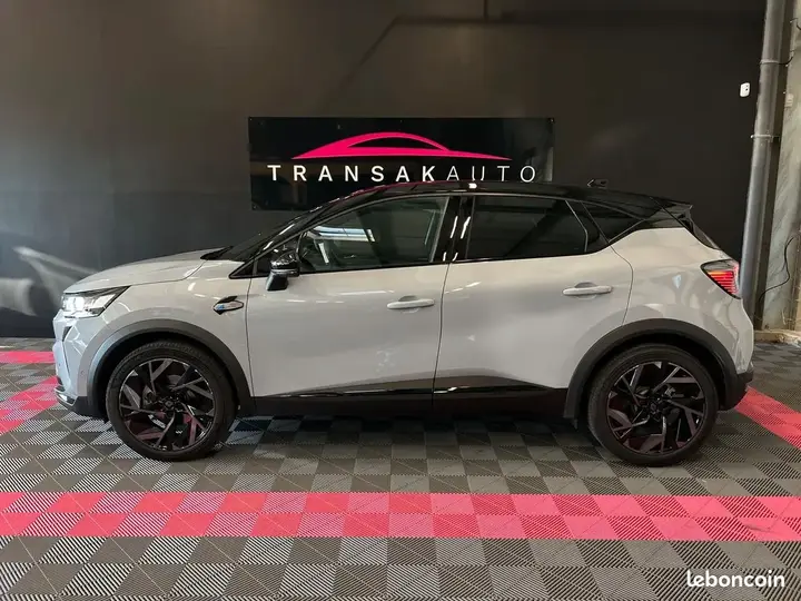Renault Captur 2024 photo 2