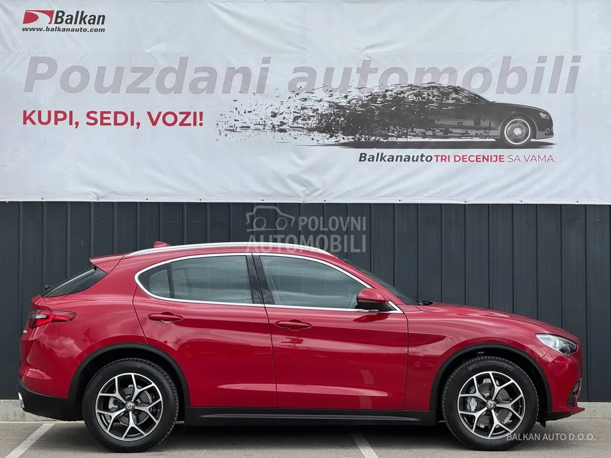 Alfa Romeo Stelvio 2021 photo 4