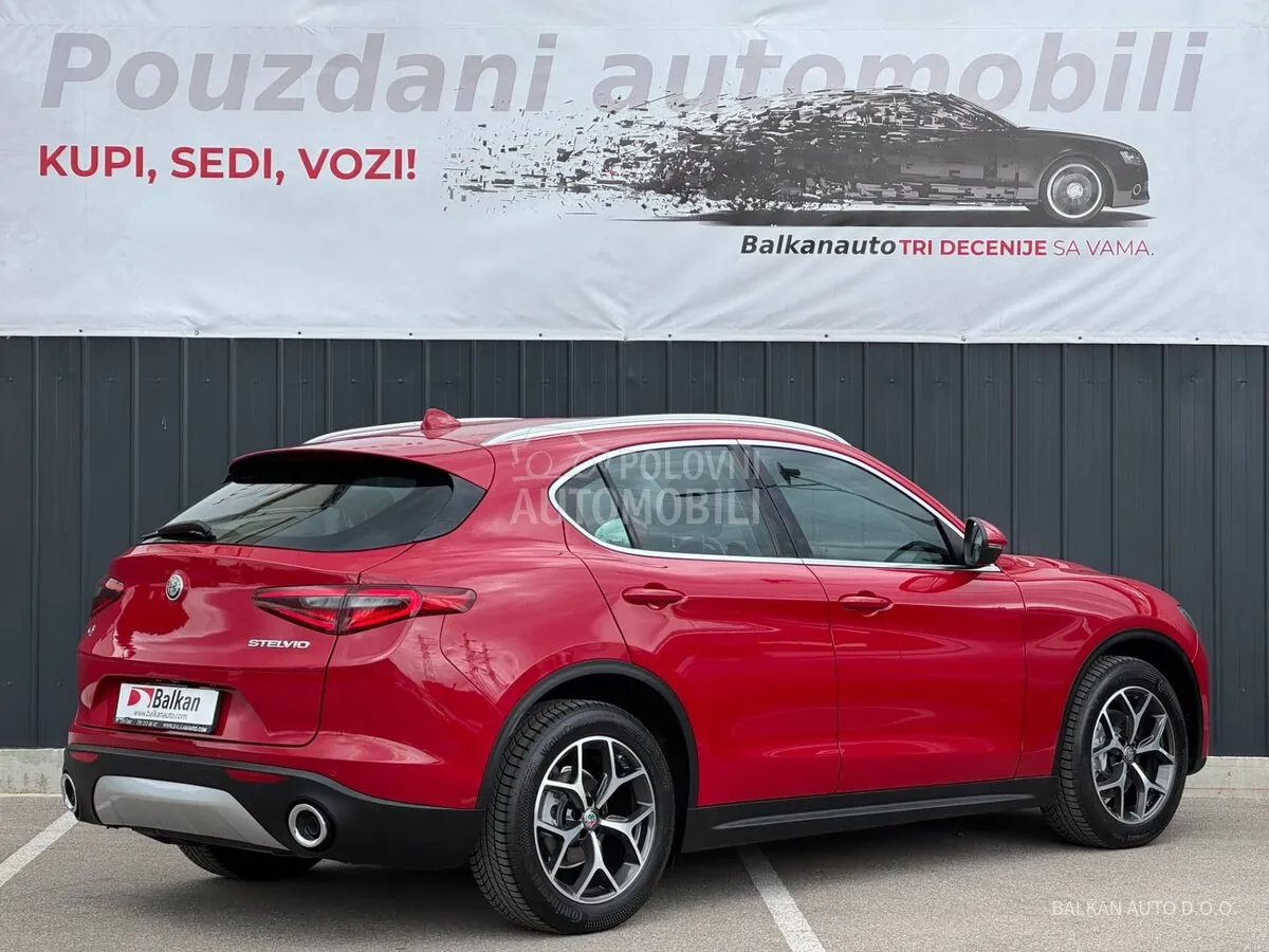 Alfa Romeo Stelvio 2021 photo 5