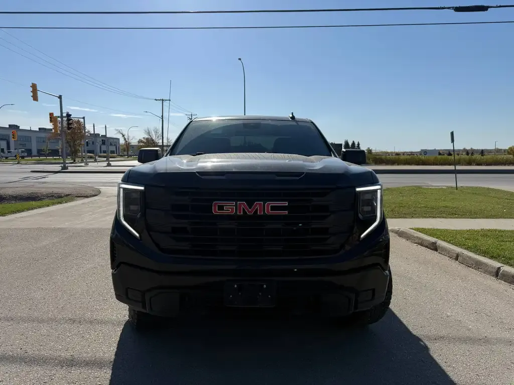 GMC Sierra 1500 2023 photo 2