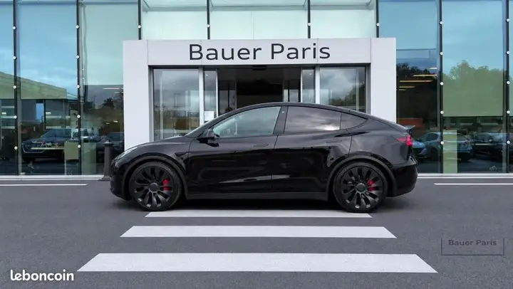 Tesla Model Y 2023 photo 3