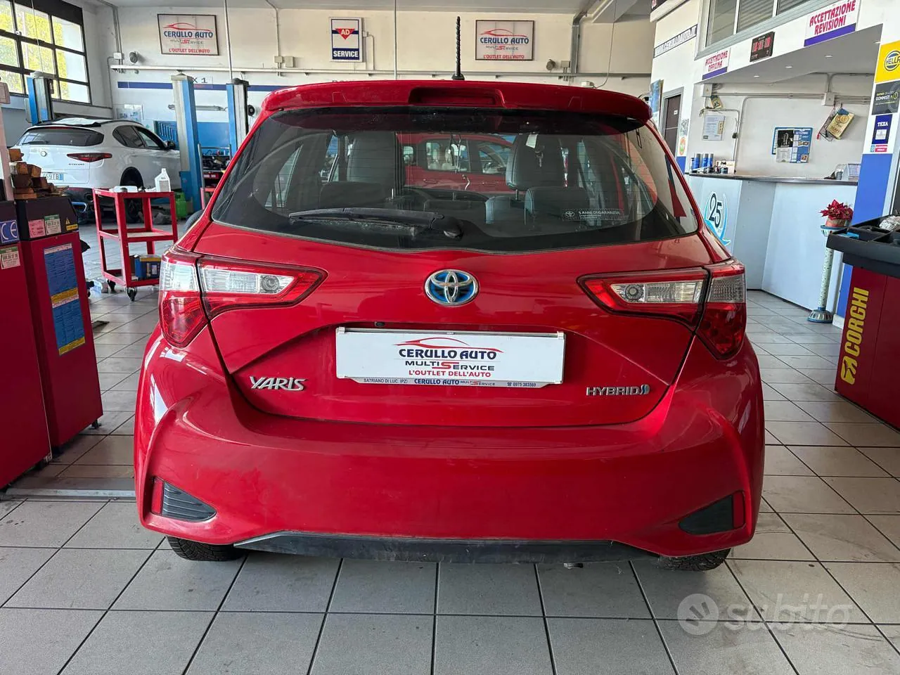 Toyota Yaris 2018 photo 2