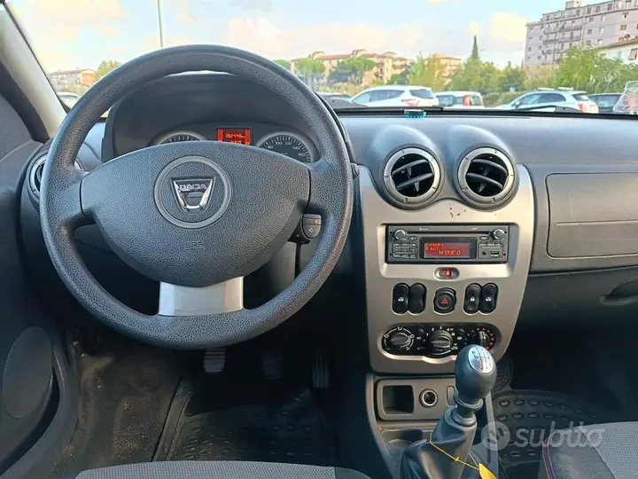 Dacia Duster 2013 photo 2