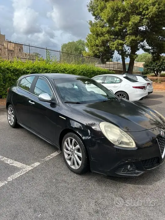 Alfa Romeo Giulietta 2012 photo 3